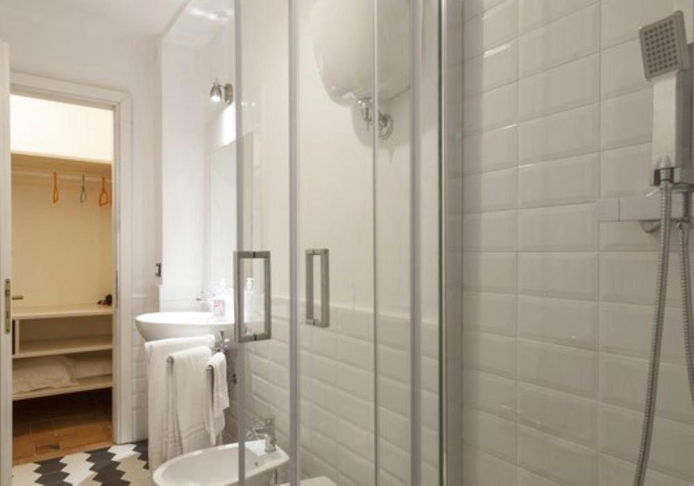 Small Double Room,1427770906:JPEG